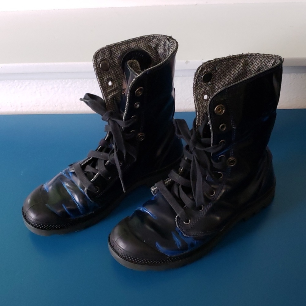 Palladium Distressed Rain Boots, Size 7.5